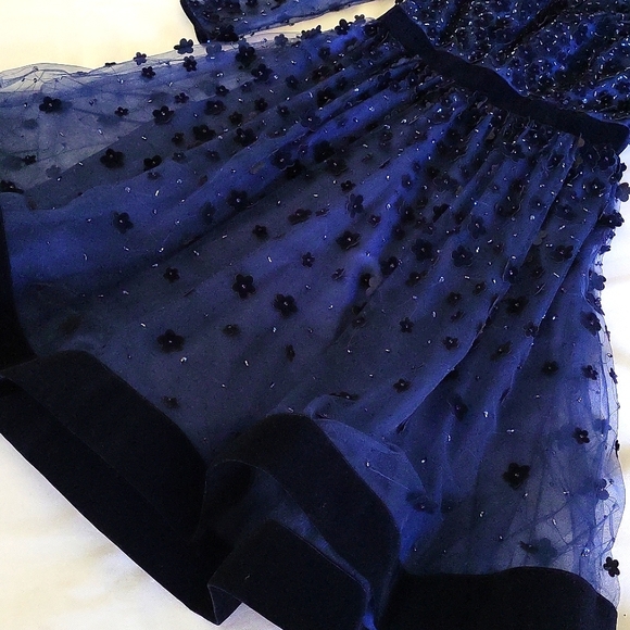 Mac Duggal Floral Velvet Embellished Fit And Flare Cocktail Dress - Picture 5 of 9